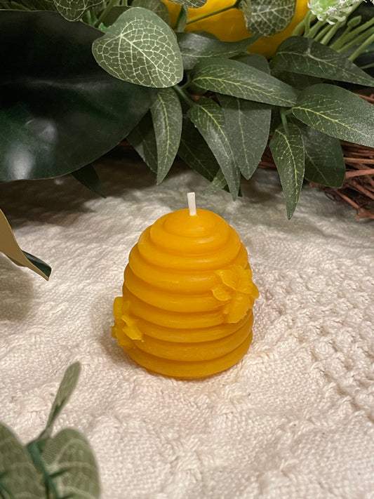 Mini beehive candle